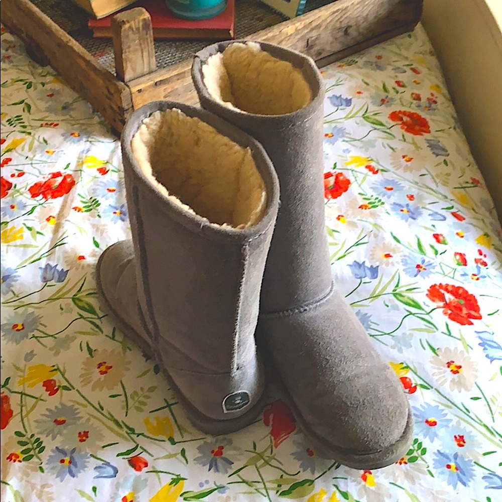 Bearpaw Gray Boots